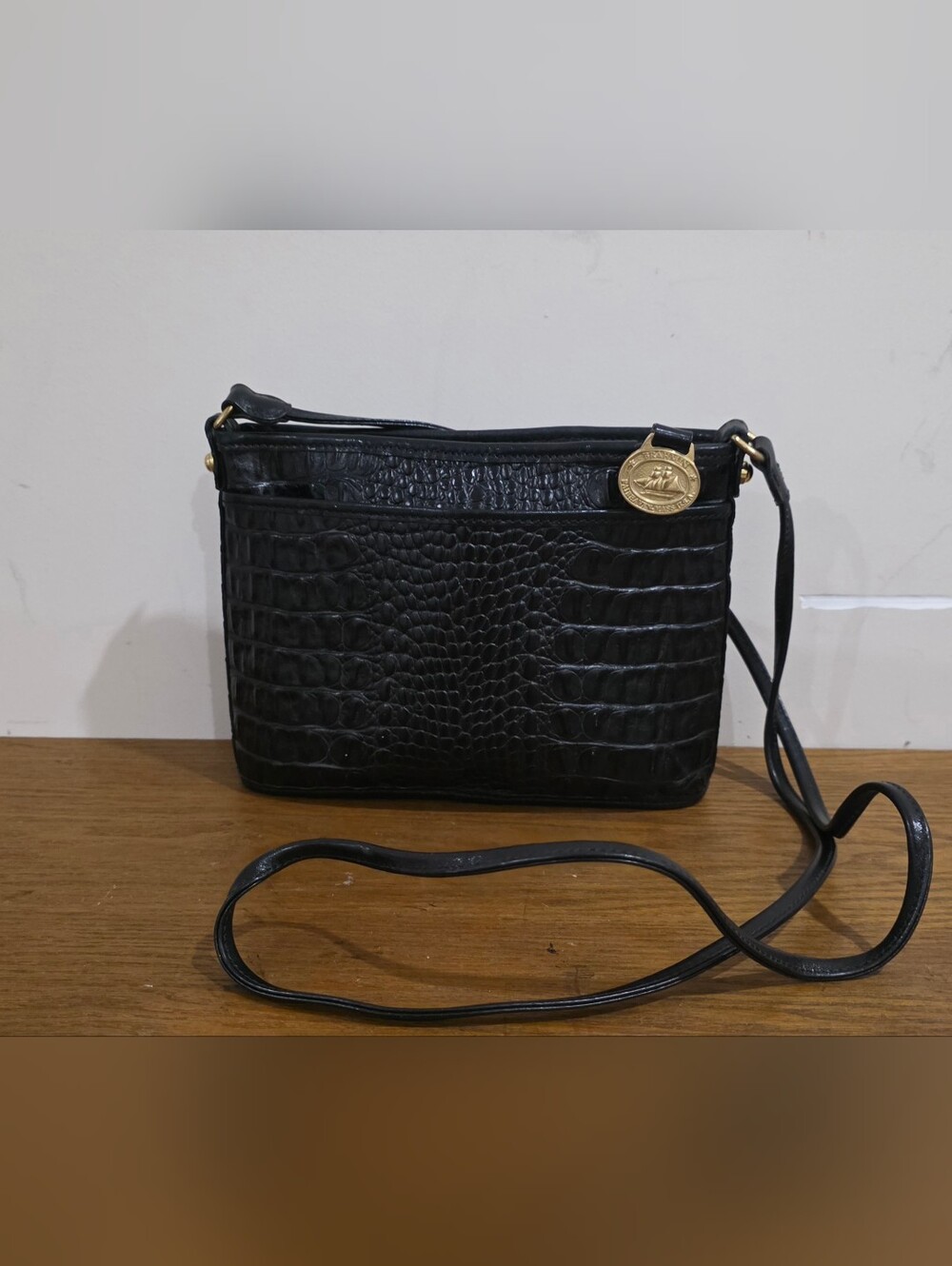 Like New!Brahmin Black crocodile style leather Crossbody bag